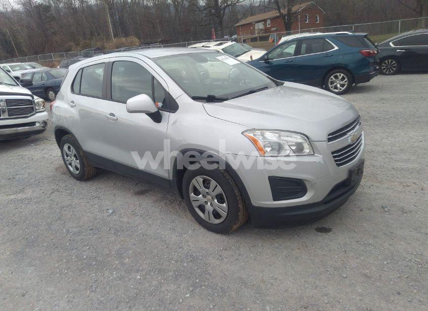 2016 Chevrolet Trax 1LS (VIN 3GNCJKSB1GL254664) main photo