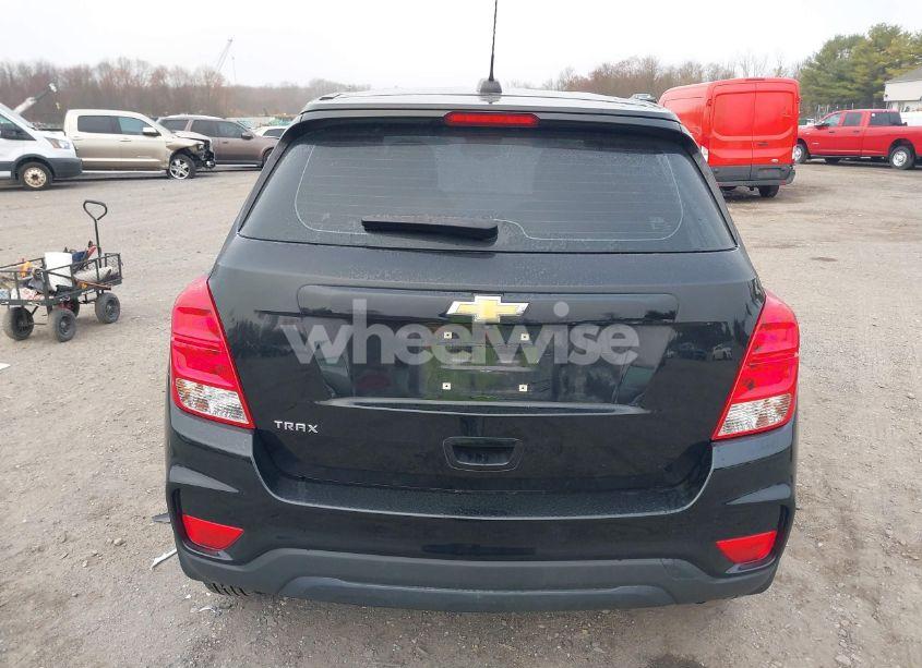 Photo 16 of 2017 Chevrolet Trax LS (VIN 3GNCJKSB1HL219222)