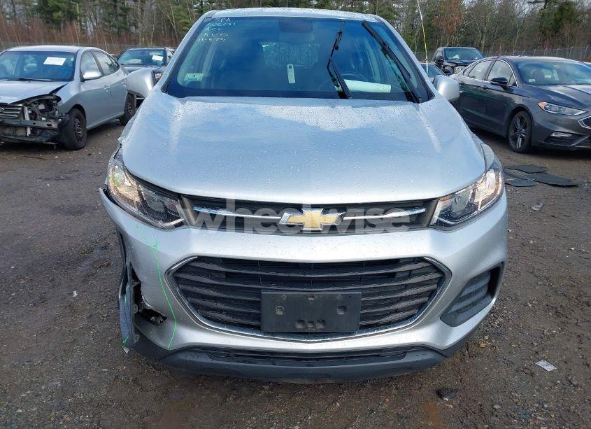 Photo 12 of 2017 Chevrolet Trax LS (VIN 3GNCJKSB1HL227854)