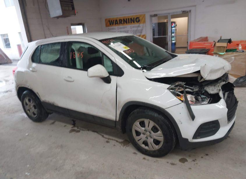 Photo 13 of 2017 Chevrolet Trax LS (VIN 3GNCJKSB1HL233508)