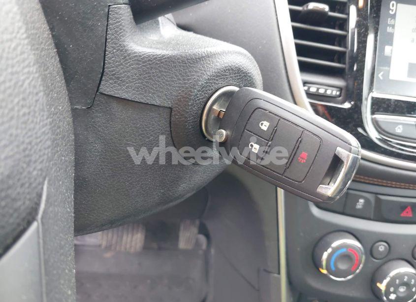 Photo 11 of 2017 Chevrolet Trax LS (VIN 3GNCJKSB1HL273894)