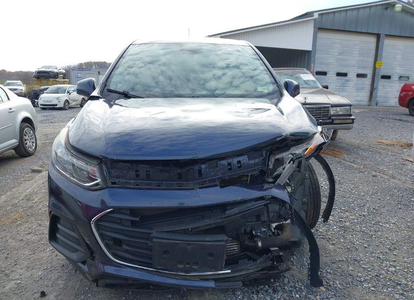 Photo 13 of 2018 Chevrolet Trax LS (VIN 3GNCJKSB1JL377601)