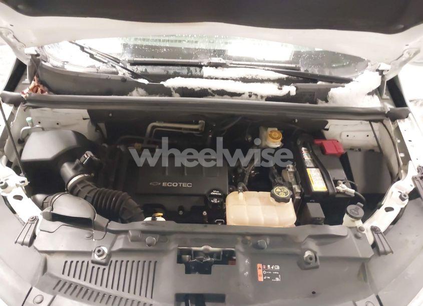 Photo 10 of 2019 Chevrolet Trax LS (VIN 3GNCJKSB1KL403194)