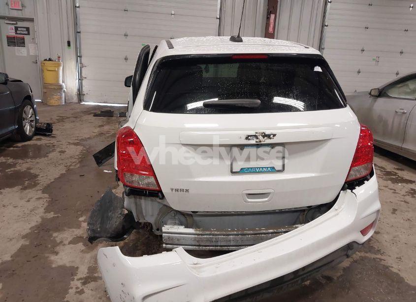 Photo 16 of 2019 Chevrolet Trax LS (VIN 3GNCJKSB1KL403194)