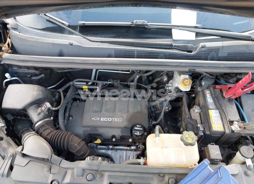 Photo 10 of 2020 Chevrolet Trax FWD LS (VIN 3GNCJKSB1LL306319)