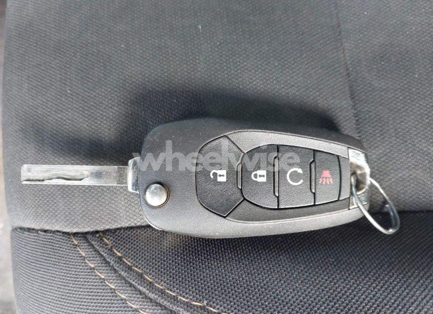 Photo 11 of 2020 Chevrolet Trax FWD LS (VIN 3GNCJKSB1LL306319)