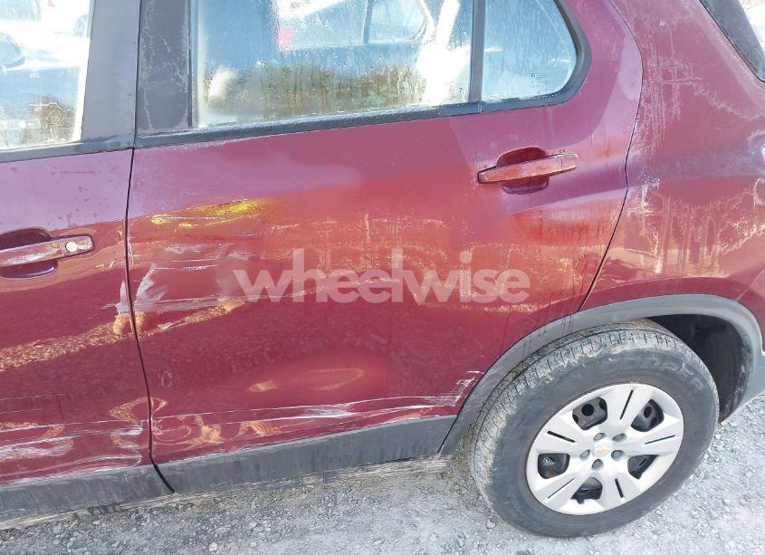 Photo 18 of 2016 Chevrolet Trax 1LS (VIN 3GNCJKSB2GL223651)