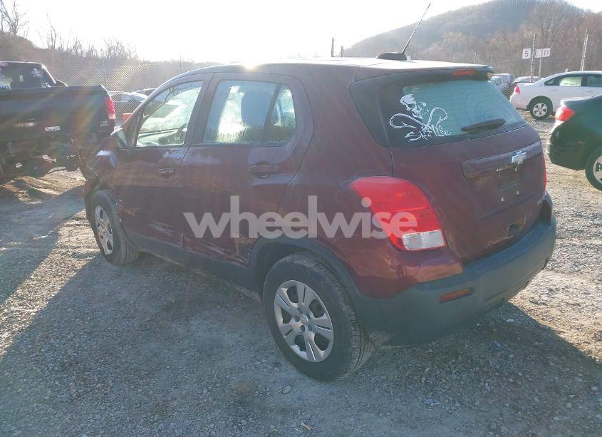 Photo 3 of 2016 Chevrolet Trax 1LS (VIN 3GNCJKSB2GL223651)