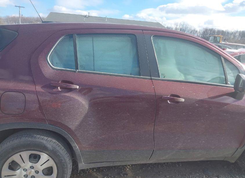 Photo 13 of 2017 Chevrolet Trax LS (VIN 3GNCJKSB2HL153943)