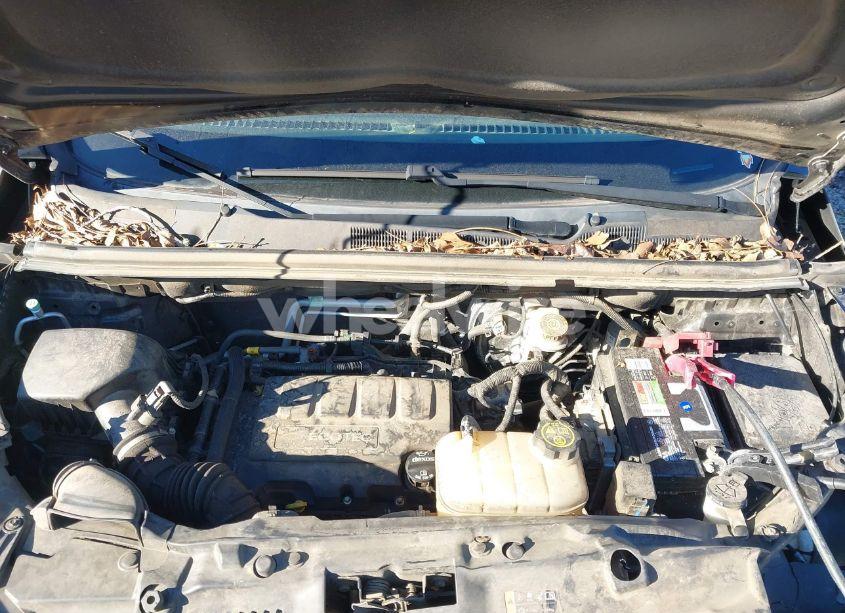 Photo 10 of 2018 Chevrolet Trax LS (VIN 3GNCJKSB2JL316368)