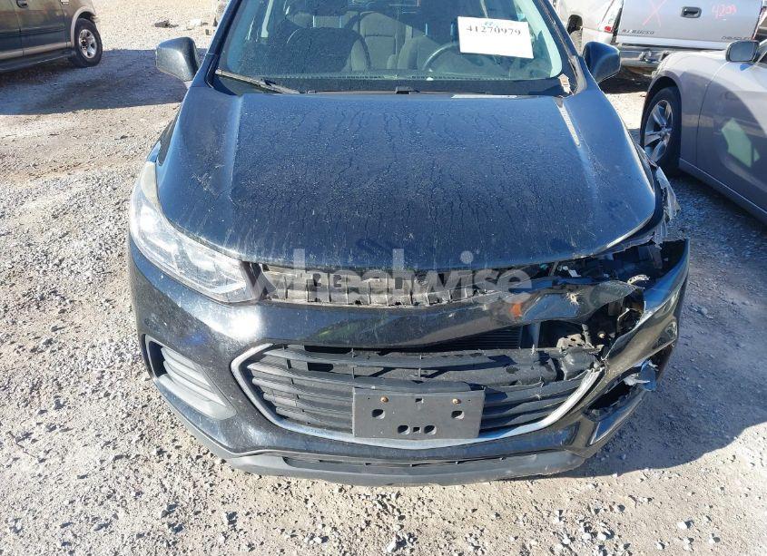 Photo 12 of 2018 Chevrolet Trax LS (VIN 3GNCJKSB2JL316368)