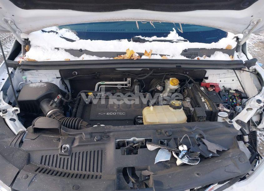 Photo 10 of 2018 Chevrolet Trax LS (VIN 3GNCJKSB2JL388526)