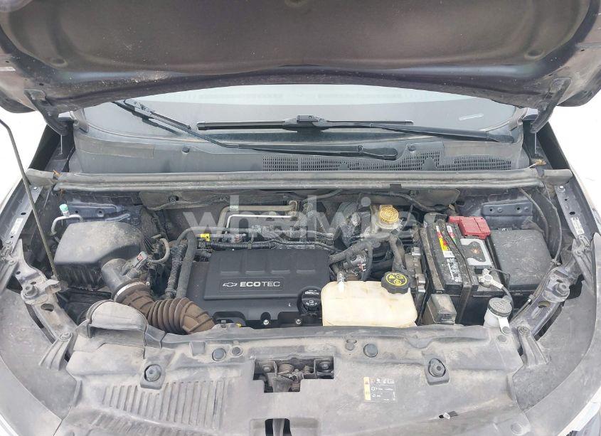 Photo 10 of 2019 Chevrolet Trax LS (VIN 3GNCJKSB2KL242533)