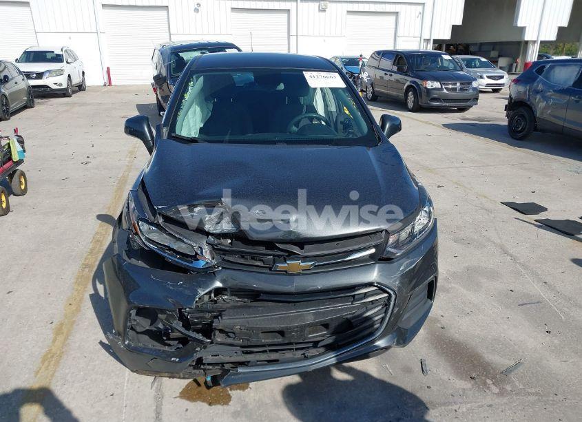 Photo 12 of 2020 Chevrolet Trax FWD LS (VIN 3GNCJKSB2LL140893)