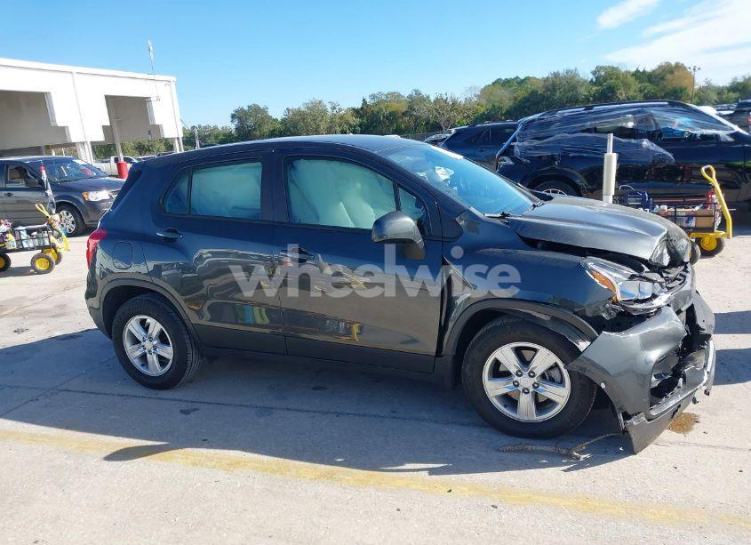 Photo 13 of 2020 Chevrolet Trax FWD LS (VIN 3GNCJKSB2LL140893)