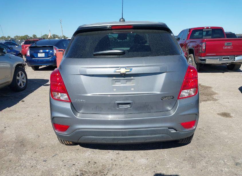 Photo 16 of 2020 Chevrolet Trax FWD LS (VIN 3GNCJKSB2LL267997)