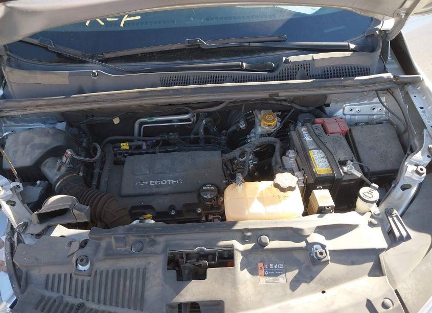 Photo 10 of 2020 Chevrolet Trax FWD LS (VIN 3GNCJKSB2LL319130)