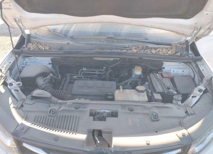 Photo 10 of 2020 Chevrolet Trax FWD LS (VIN 3GNCJKSB2LL331116)