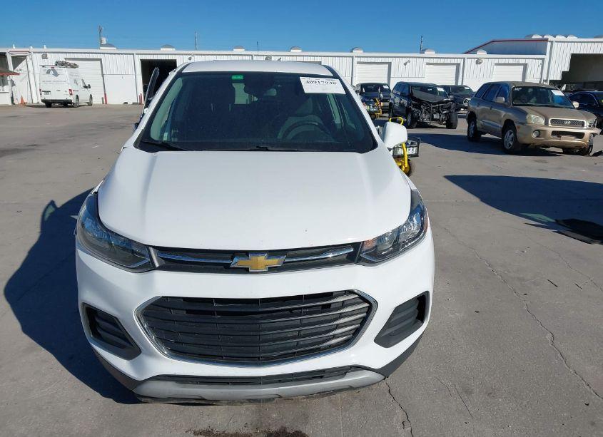 Photo 13 of 2020 Chevrolet Trax FWD LS (VIN 3GNCJKSB2LL336168)