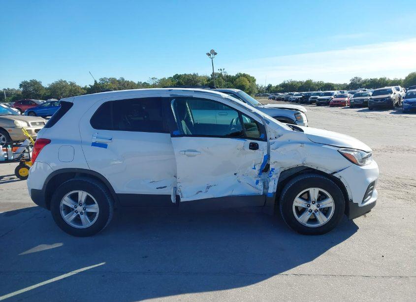 Photo 14 of 2020 Chevrolet Trax FWD LS (VIN 3GNCJKSB2LL336168)