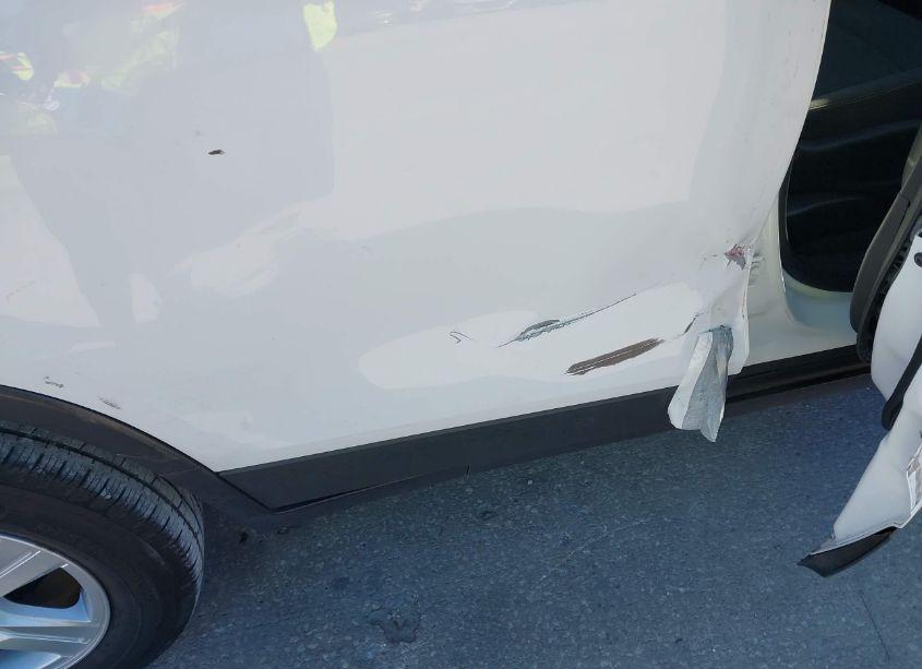 Photo 6 of 2020 Chevrolet Trax FWD LS (VIN 3GNCJKSB2LL336168)