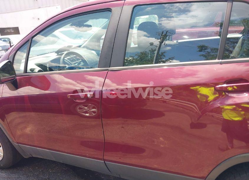 Photo 14 of 2016 Chevrolet Trax 1LS (VIN 3GNCJKSB3GL272194)