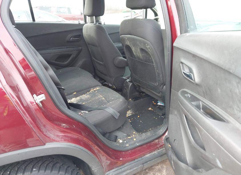 Photo 8 of 2016 Chevrolet Trax 1LS (VIN 3GNCJKSB3GL277282)