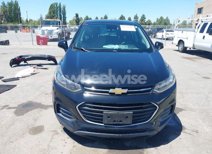 Photo 13 of 2017 Chevrolet Trax LS (VIN 3GNCJKSB3HL267286)