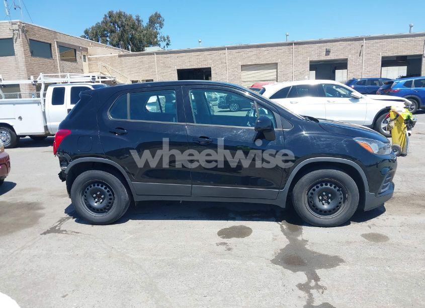 Photo 14 of 2017 Chevrolet Trax LS (VIN 3GNCJKSB3HL267286)