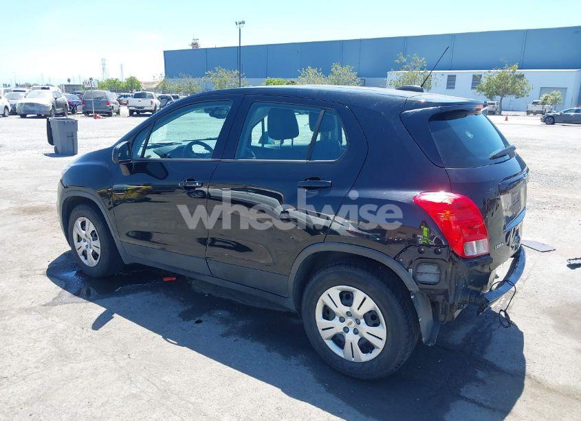 Photo 3 of 2017 Chevrolet Trax LS (VIN 3GNCJKSB3HL267286)