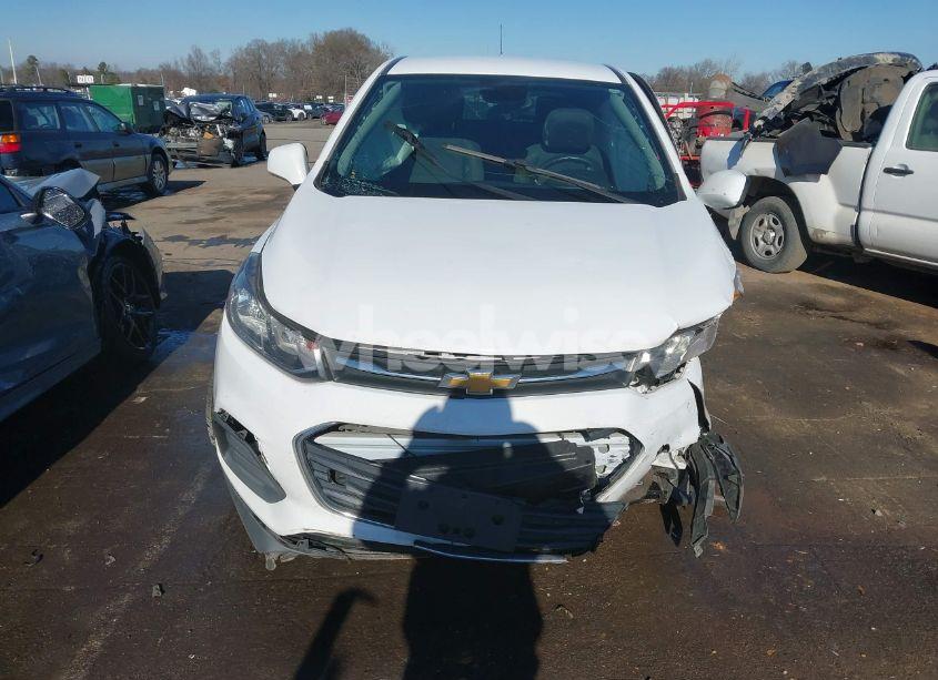 Photo 11 of 2017 Chevrolet Trax LS (VIN 3GNCJKSB3HL285965)