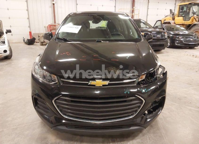 Photo 12 of 2018 Chevrolet Trax LS (VIN 3GNCJKSB3JL377115)