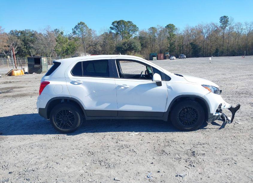 Photo 13 of 2019 Chevrolet Trax LS (VIN 3GNCJKSB3KL188482)