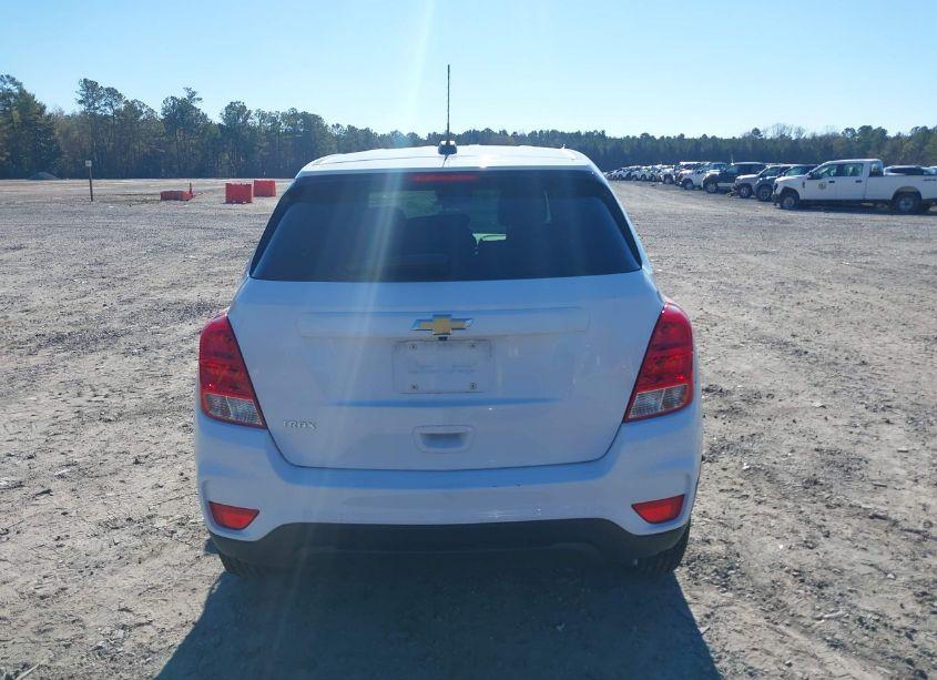 Photo 16 of 2019 Chevrolet Trax LS (VIN 3GNCJKSB3KL188482)