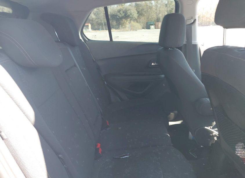 Photo 8 of 2019 Chevrolet Trax LS (VIN 3GNCJKSB3KL188482)