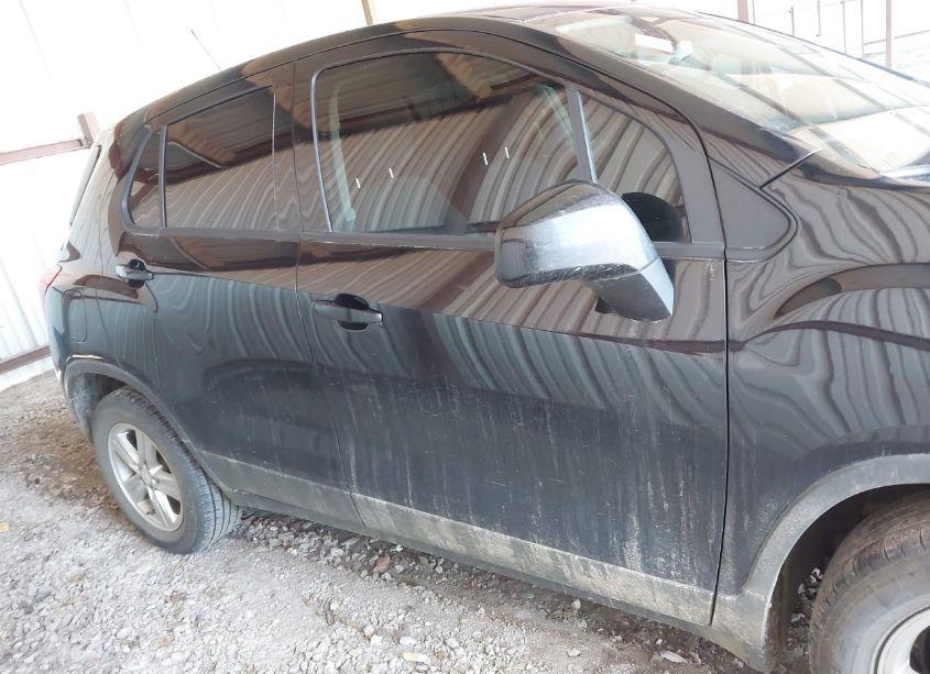 Photo 13 of 2019 Chevrolet Trax LS (VIN 3GNCJKSB3KL213560)