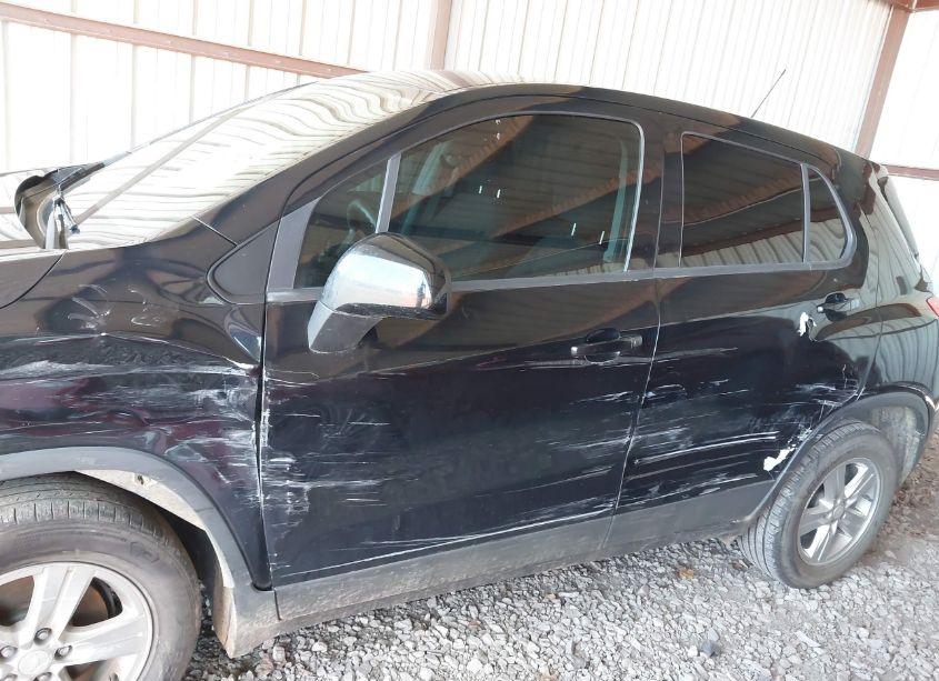 Photo 14 of 2019 Chevrolet Trax LS (VIN 3GNCJKSB3KL213560)