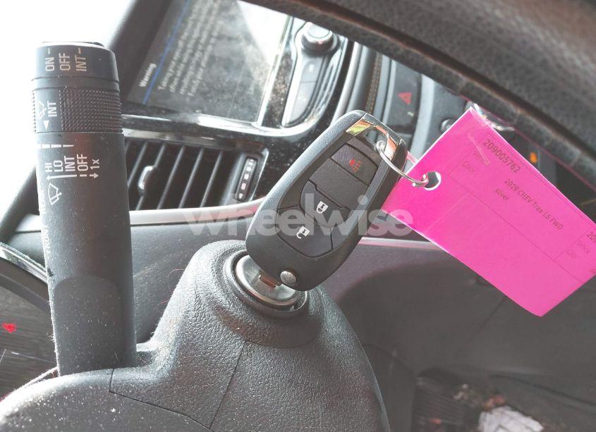 Photo 11 of 2019 Chevrolet Trax LS (VIN 3GNCJKSB3KL403889)