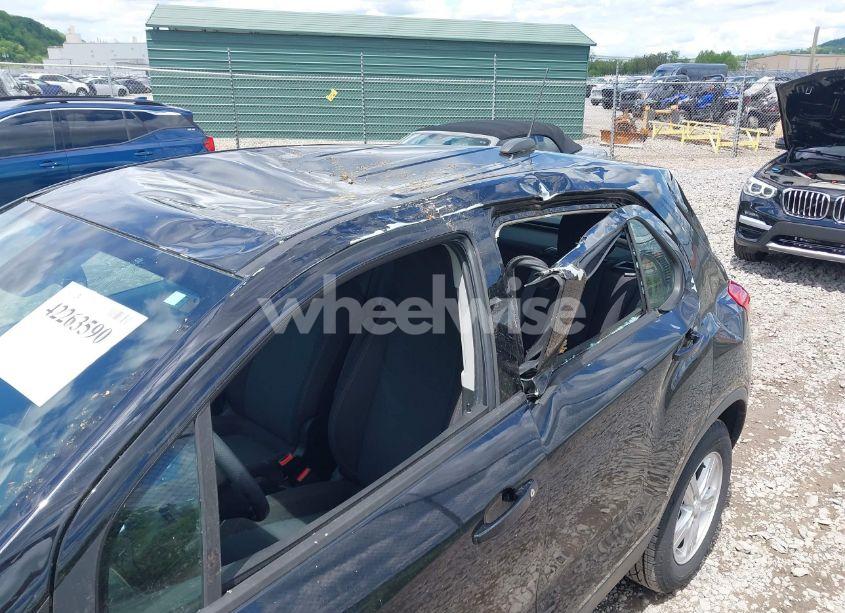 Photo 6 of 2020 Chevrolet Trax FWD LS (VIN 3GNCJKSB3LL128008)