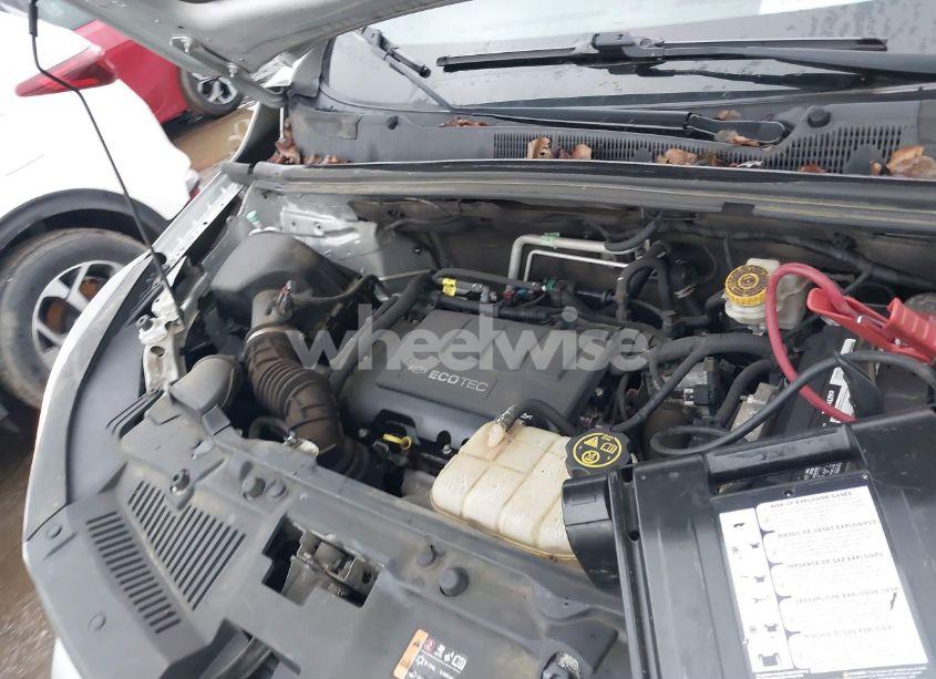 Photo 6 of 2020 Chevrolet Trax FWD LS (VIN 3GNCJKSB3LL129210)