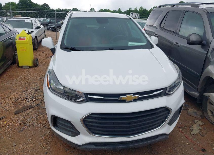 Photo 12 of 2020 Chevrolet Trax FWD LS (VIN 3GNCJKSB3LL186331)