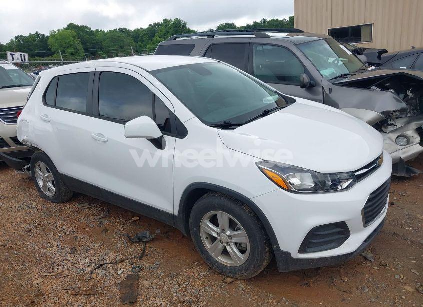 Photo 13 of 2020 Chevrolet Trax FWD LS (VIN 3GNCJKSB3LL186331)