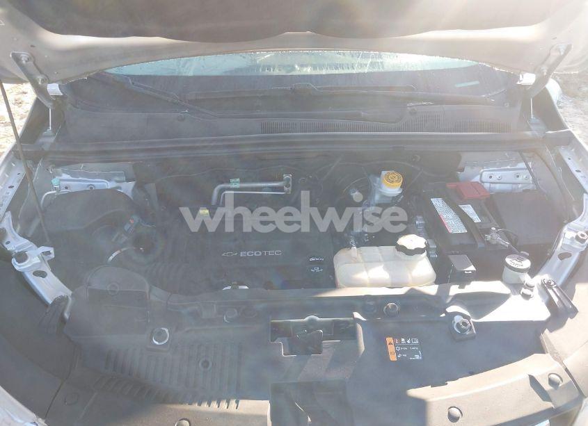 Photo 10 of 2020 Chevrolet Trax FWD LS (VIN 3GNCJKSB3LL301204)