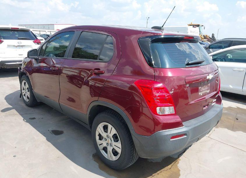 Photo 3 of 2016 Chevrolet Trax 1LS (VIN 3GNCJKSB4GL260880)