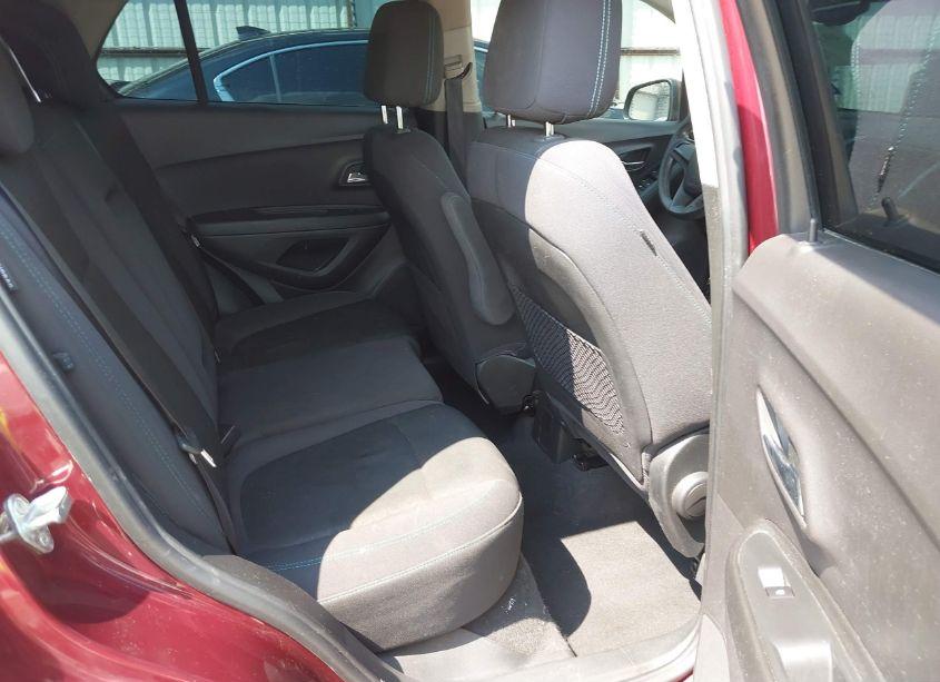 Photo 8 of 2016 Chevrolet Trax 1LS (VIN 3GNCJKSB4GL260880)