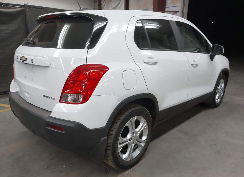 Photo 4 of 2016 Chevrolet Trax 1LS (VIN 3GNCJKSB4GL265593)