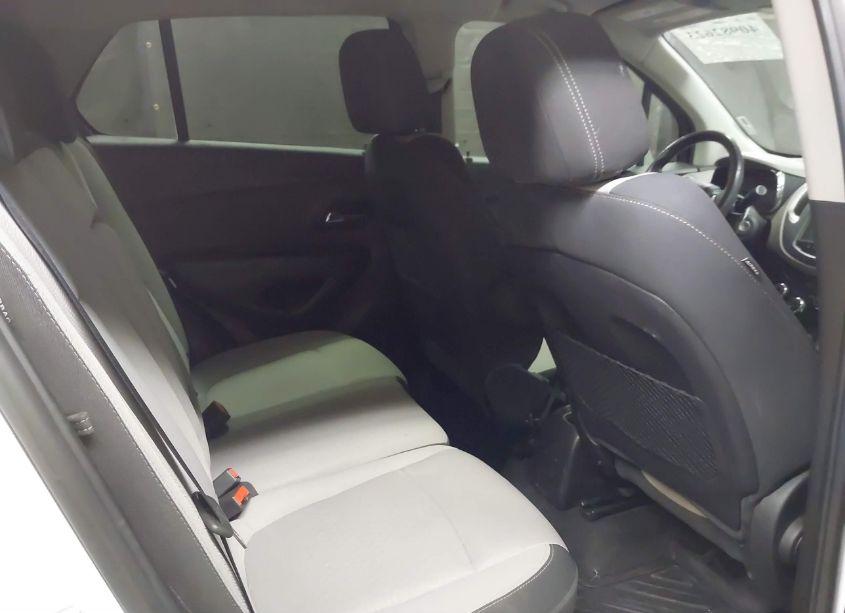 Photo 8 of 2016 Chevrolet Trax 1LS (VIN 3GNCJKSB4GL265593)