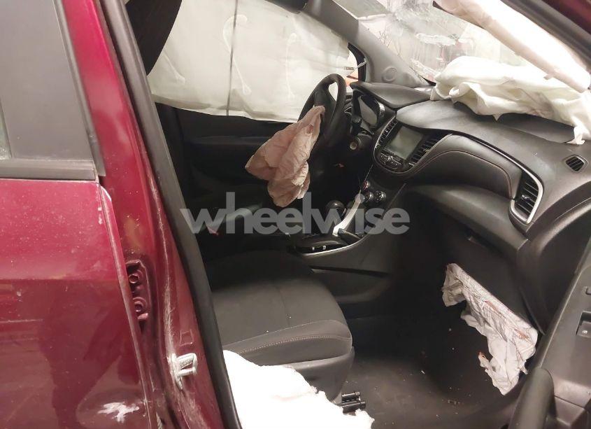 Photo 5 of 2017 Chevrolet Trax LS (VIN 3GNCJKSB4HL190136)