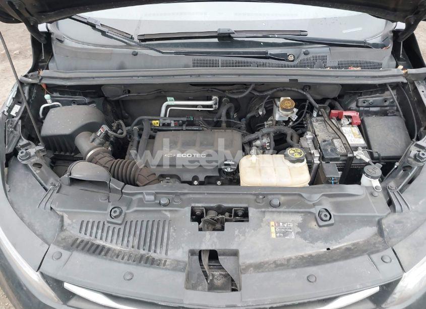 Photo 10 of 2019 Chevrolet Trax LS (VIN 3GNCJKSB4KL179452)