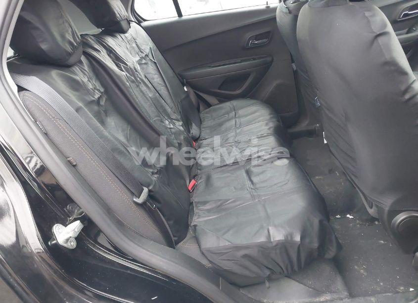 Photo 8 of 2019 Chevrolet Trax LS (VIN 3GNCJKSB4KL179452)